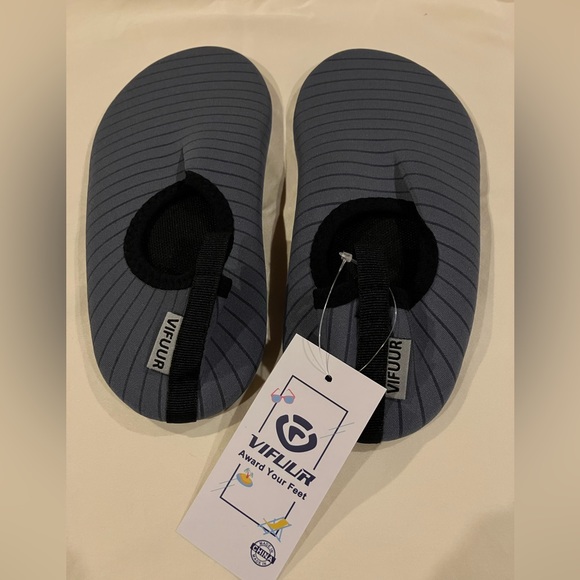 NWT Water Sport Shoes, Gray, Size 36/37, US 6.5 - Picture 3 of 7